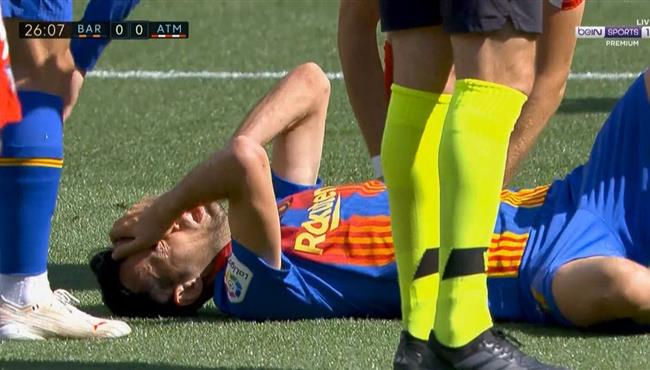 اصابة بوسكيتس وخروجة في مباراة برشلونة واتلتيكو مدريد