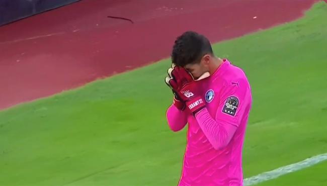 هدف انييمبا الاول في مرمى بيراميدز بعد خطأ فادح من شريف اكرامي