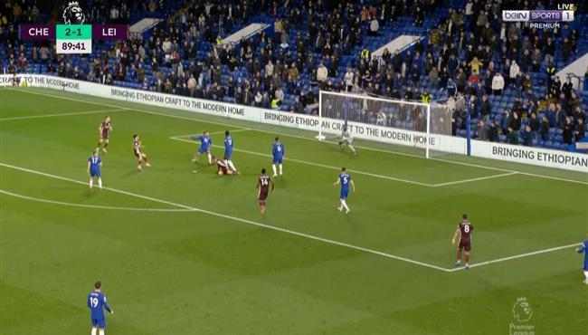 أيوزي بيريز يهدر هدف قاتل لليستر سيتي امام تشيلسي