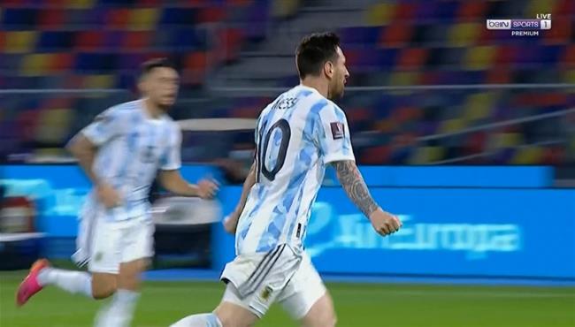 هدف ميسي في مرمي تشيلي بتصفيات كأس العالم