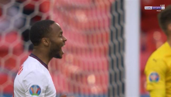 القائم يحرم رحيم ستيرلينج من تسجيل هدف امام التشيك