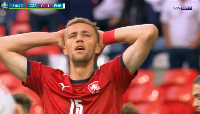 توماس سوسيك يهدر فرصة هدف امام انجلترا بكاس امم اوروبا