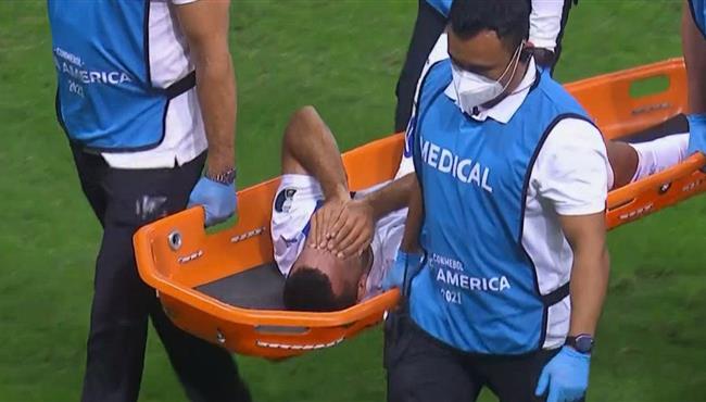 إصابة انتونيو باريرو وخروجه باكيا من مباراة تشيلي وباراجواي