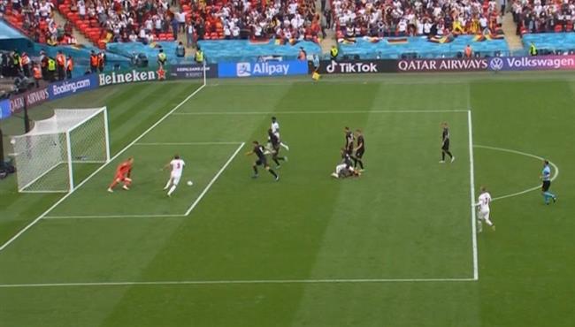 هاري كين يهدر هدف محقق في مباراة انجلترا والمانيا