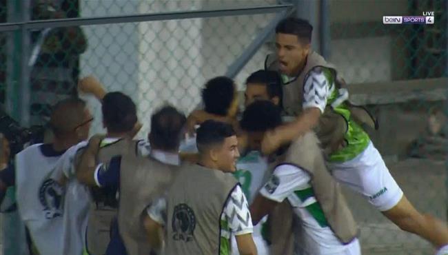 هدف الرجاء الثاني في مرمي شبيبة القبائل 2 0 كاس الكونفيدرالية