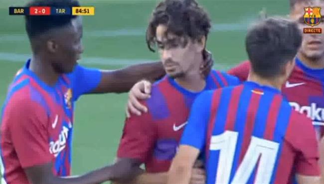 هدف برشلونة الثاني الرائع في مرمي خيمناستيك طركونة بمباراة ودية