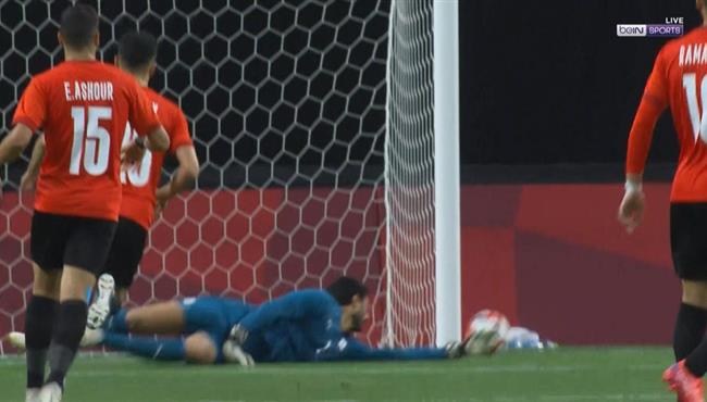 القائم يحرم سيبايوس من هدف رائع في مباراة مصر واسبانيا