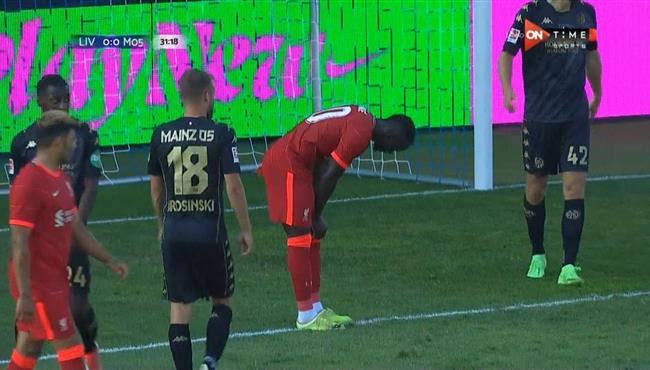 تصدي حارس ماينز يحرم ساديو ماني من تسجيل هدف محقق