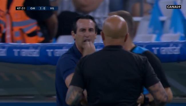 طرد ايمري ودخوله في مشادة مع سامباولي في مباراة فياريال ومارسيليا