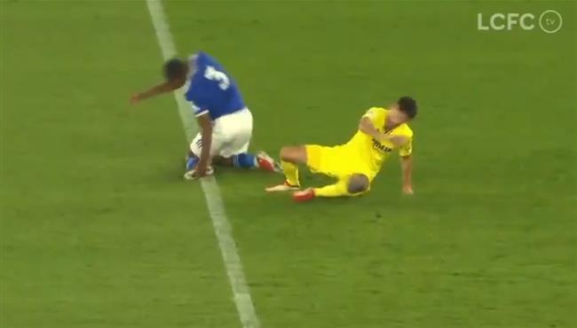 إصابة فوفانا الخطيرة في مباراة ليستر سيتي وفياريال