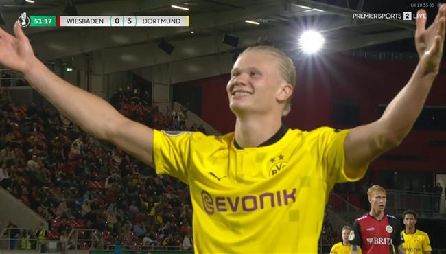 هاتريك هالاند في مباراة بوروسيا دورتموند وفيهين فيسبادن بكأس المانيا