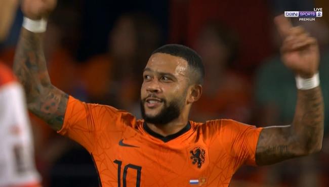 هدف ممفيس ديباي الثاني في مرمي الجبل الاسود بتصفيات كاس العالم