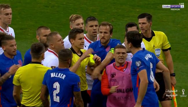 مشادة في مباراة انجلترا وبولندا بتصفيات كاس العالم