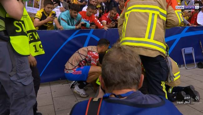 لفته رائعة من رونالدو قبل مباراة مانشستر يونايتد ويونج بويز