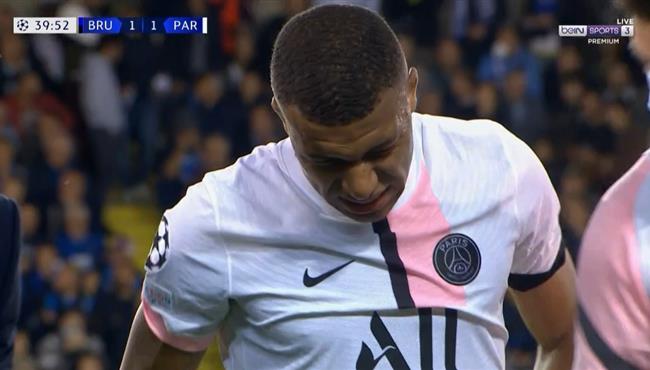 اصابة مبابي وخروجة في مباراة باريس سان جيرمان وكلوب بروج