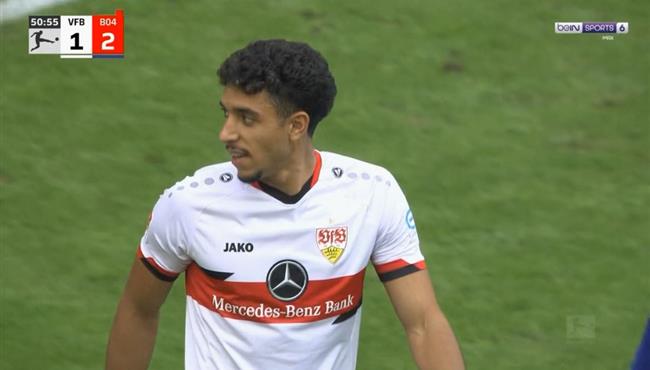 فرصة خطيرة من عمرو مرموش علي مرمي باير ليفركوزن في الدوري الالماني