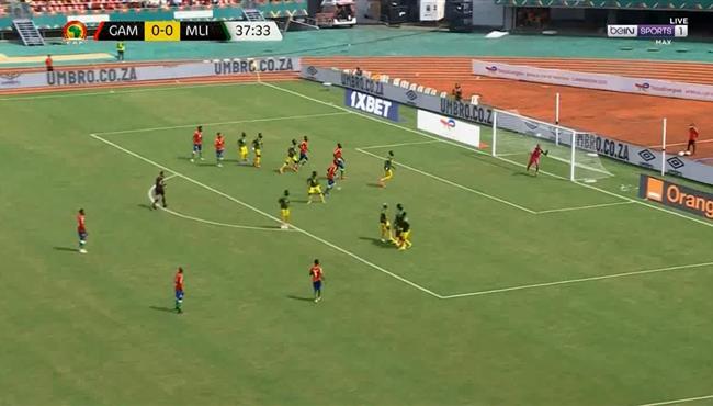 للمره الثانيه العارضه تحرم جامبيا من تسجيل هدف اول رائع في مرمي مالي