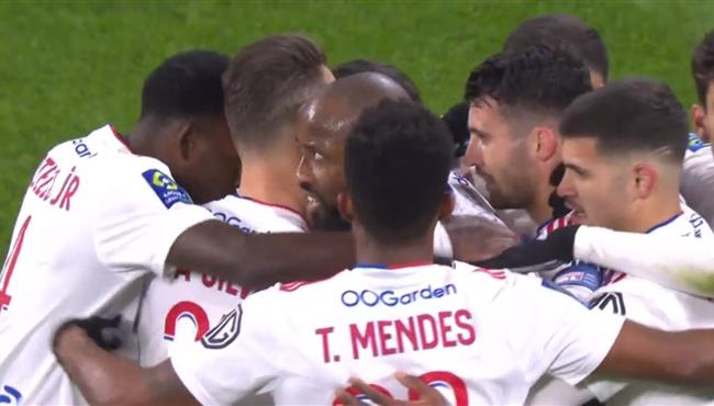 هدف فوز ليون علي سانت إيتيان (1-0) الدوري الفرنسي
