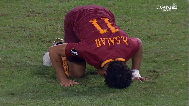 ملخص لمسات محمد صلاح في مباراة روما واسترا بلوييشت تعليق حفيظ دراجي