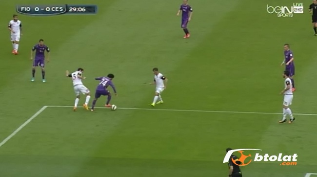 مراوغة رائعة لمحمد صلاح في مباراة فيورنتينا وتشيزينا