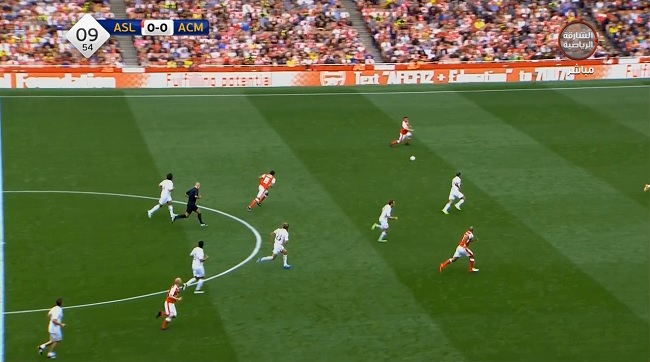 شاهد وأستمتع تيكي تاكا رائعة لأساطير الأرسنال أمام أساطير الميلان