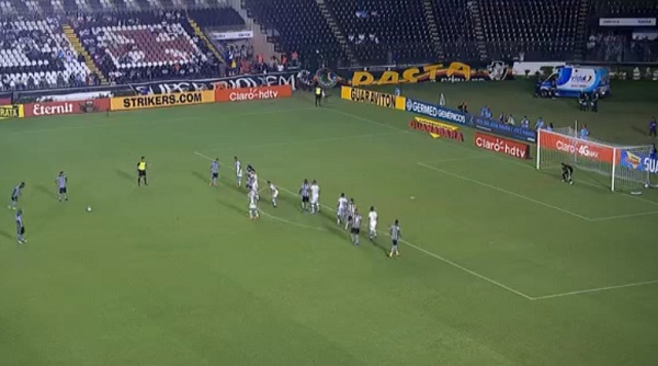 ركلة حرة بسرعة 109 كيلومتر في الدوري البرازيلي