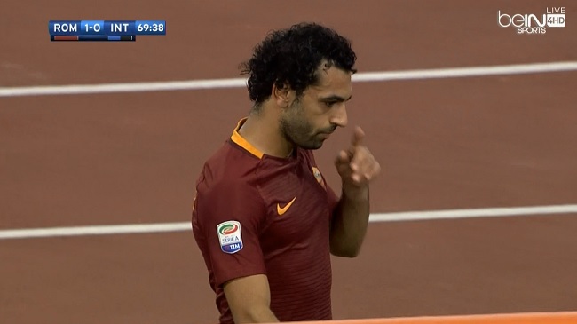 رد فعل محمد صلاح اثناء تبديله فى مباراة روما وانترناسيونالي