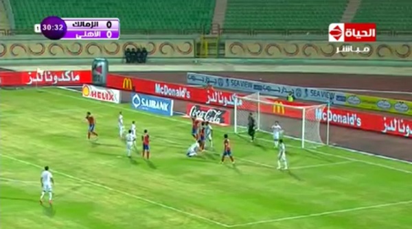 محمد عادل جمعة ينقذ مرمي الزمالك من هدف مؤكد